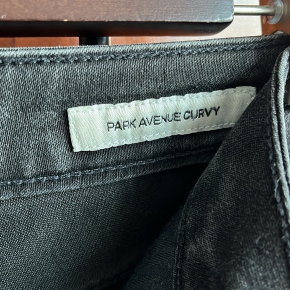 Jones New York Jeans / Park Avenue Curvy / Size 4 - Picture 8 of 14